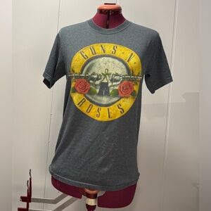 Vintage 2004 Guns N' Roses Classic Logo Y2K Tee Shirt